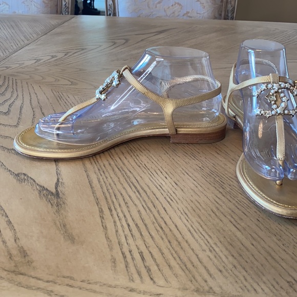❤️ Authentic Chanel Sandals - Picture 6 of 10